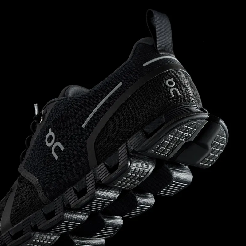 ON Mens Cloud Waterproof Shoe - Black-Lunar-9